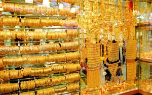 كم سعر الجرام؟ .. تحديث سعر الذهب عيار 21 بعد الانخفاض الأخير في السوق – أخبار مصر