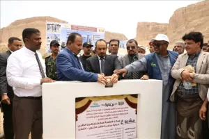 محافظ حضرموت يزور وينطلق بإنشاء عدة مشاريع تنموية في مديرية ال