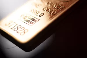 يتنافس سعر الذهب في ظل ترقب المتداولين لمحادثات جاكسون هول وأوكرانيا
