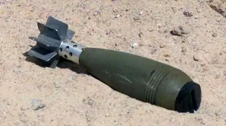 انفجار مقذوف يتسبب بوفاة طفلين وإصابة امرأة في لحج