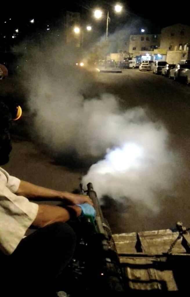 بدعم مدير عام التواهي.. استمرار حملة رش ضبابي للقضاء على الحشرات الناقلة للأمراض بالمديرية