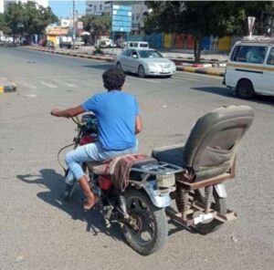 اخبار عدن – سكان عدن يعبرون عن استيائهم من حملات confiscation للدراجات النارية واستغلال أصحابها.