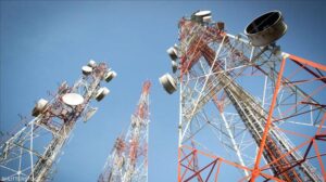 اخبار عدن – سكان يعبرون عن استيائهم من نقص خدمات الاتصالات الحديثة في عدن ويصفون الوضع بالمؤلم