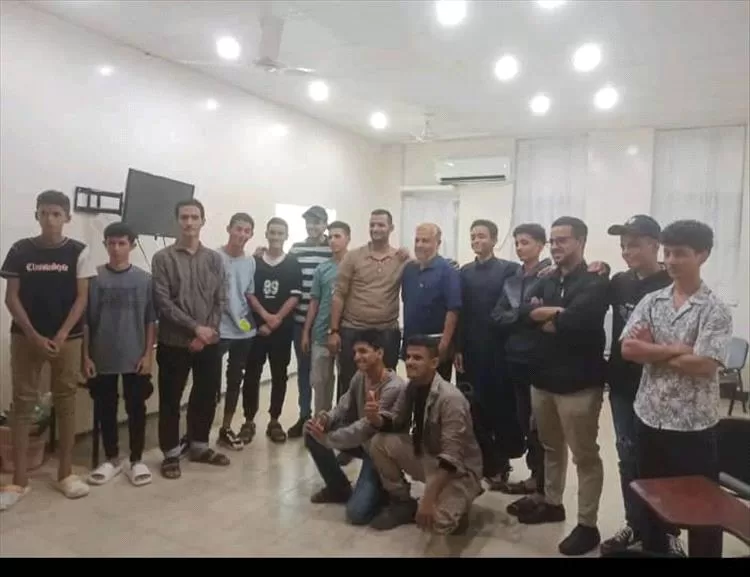 طلاب من ثانوية جرادة يشاركون في ورشة تدريبية لمعهد أميدست حول التعليم الإلكتروني ومحو الأمية الرقمية