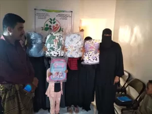 اخبار وردت الآن – مؤسسة العلا في أبين تبدأ توزيع الحقائب المدرسية على مجموعة من الأيتام في زنجبار