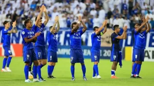 الهلال يُظهر أو يُعلن