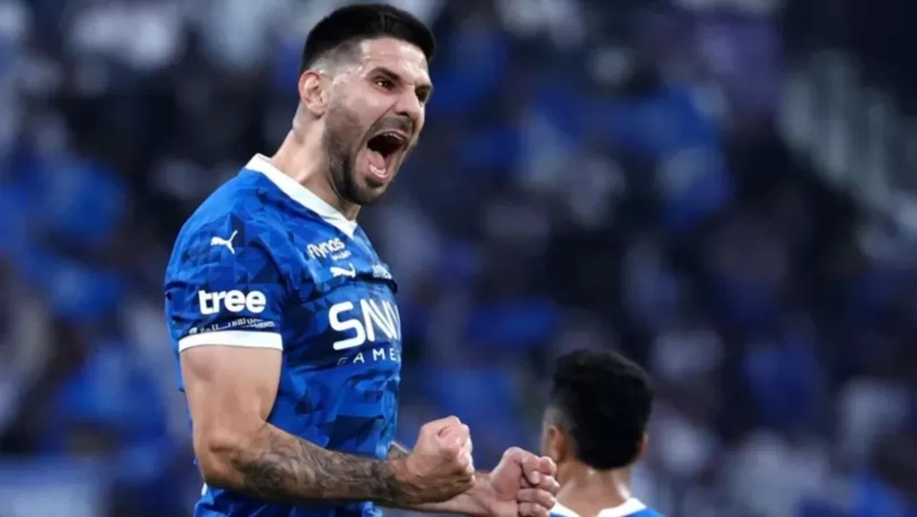 الهلال ينهي مسيرة ميتروفيتش بدوري روشن ويوافق على انتقاله إلى الريان