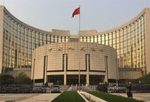 يواصل البنك المركزي الصيني استراتيجيته لشراء الذهب مع تراجع ارتفاع أسعار المعدن.
