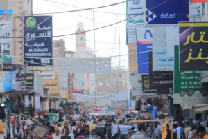 تقرير الأمم المتحدة يكشف عن أبعاد أزمة السوق في اليمن: انخفاض قيمة العملة وزيادة أسعار الغذاء والوقود – شاشوف