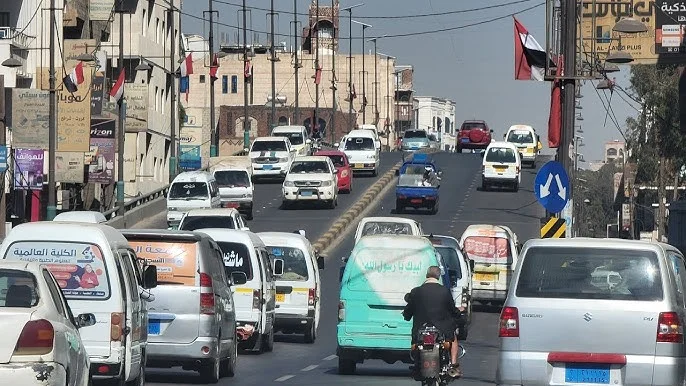 خطة مبتكرة لترتيب خدمات الأجرة في صنعاء.. ما هو نظام ‘الفردي والزوجي’؟ – شاشوف