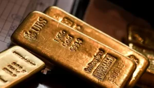 سعر الذهب اليوم يواصل الزيادة القياسية بدعم من توقعات تخفيض الفائدة.