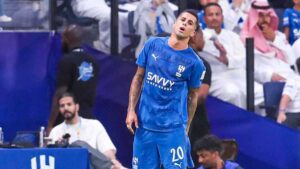 صدمة كبيرة لنادي الهلال قبل مباراته مع الأهلي السعودي في روشن | إرم نيوز