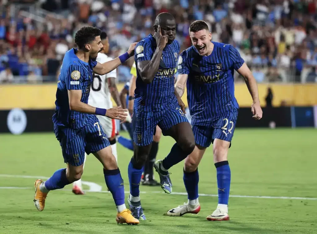 ما القناة الناقلة لمباراة الهلال ضد القادسية وأين تشاهد مباريات الدوري السعودي؟ - 365Scores
