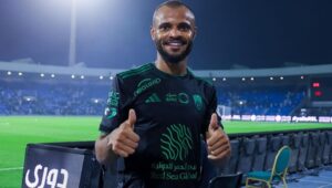 مجرشي يعبّر عن اعتذاره لجمهور الأهلي بسبب أدائه في كلاسيكو الهلال – سبورت 360