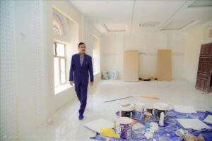 مستجدات وردت الآن – المحافظ بن الوزير يشرف على تجديد مبنى الإدارة المحلية في شبوة