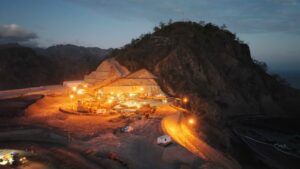 تبدأ موارد Merdeka Gold في إندونيسيا التعدين في مشروع ذهب باني