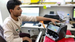 أحدث معلومات حول أسعار تحويل العملات الأجنبية مقابل الريال اليمني | الخلاصة نيوز