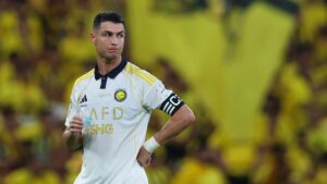 أسطورة النصر يعلق بشكل مثير على كريستيانو رونالدو: يستحق التجديد ولكنه يرغب في الانيوزقال إلى الهلال! | العربية Goal.com