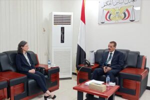 اخبار عدن – رئيس المحكمة العليا يلتقي بالسفيرة الفرنسية لبحث سبل تعزيز التعاون القضائي وتطويره