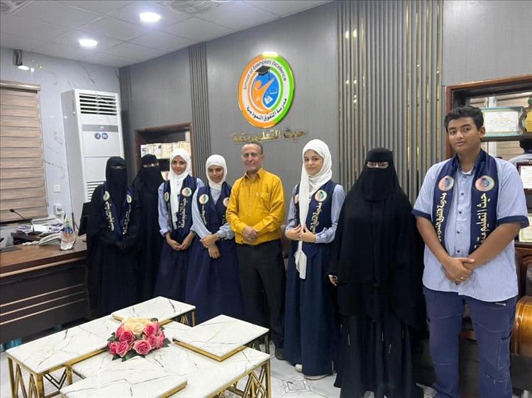 مدرسة التفوق النموذجية بالمعلا تحصد المراكز الأولى بمشروع افلام السلام والقصة والشعر والمقال الادبي