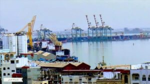 اخبار عدن – مصدر ملاحى ينفي الادعاءات بشأن احتجاز حاويات في ميناء عدن