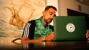 تحقق من غياب كوكا عن مباراة الاتفاق والهلال في الدوري – سبورت 360