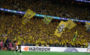 جماهير الاتحاد تخيف الهلال في الكلاسيكو بقرار مفاجئ.. اكتشف التفاصيل!