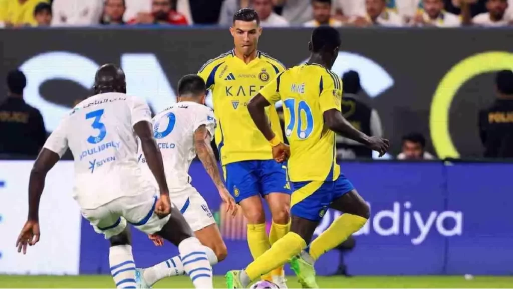 منافسة نارية بين الهلال والنصر على صفقة الـ100 مليون جنيه إسترليني .. تفاصيل مثيرة