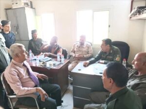 عدن: لجنة الإشراف تراقب تطبيق الخطة الأمنية وتعقد جولات على مراكز الشرطة.