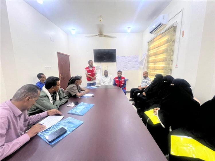 فرع الهلال الأحمر أبين يعقد ورشة تعريفية لعدد 20 مشارك من الكوادر التربوية والمعلمين بالمحافظة
