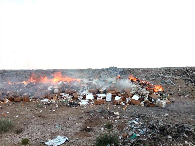 صحة البيئة بالمنصورة تتلف 5 أطنان من مواد غذائية منتهية الصلاحية
