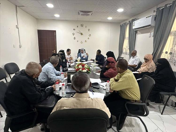الجهاز المركزي للإحصاء يعقد اجتماعاً لفريق الإحصاء الوطني لمناقشة تعزيز التكامل وتفعيل الوحدات الإحصائية
