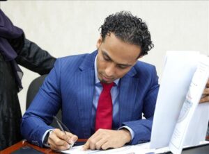 اخبار عدن – السقاف يبرم عقد الرعاية الصحية للمعلمين والمعلمات في العاصمة عدن بمستشفى عبود