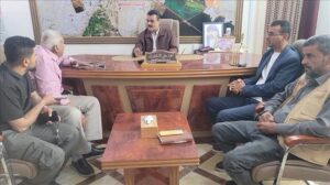 اخبار عدن – مدير عام المنصورة يثني على جهود مكتب الصناعة والتجارة في مراقبة المحلات المخالفة