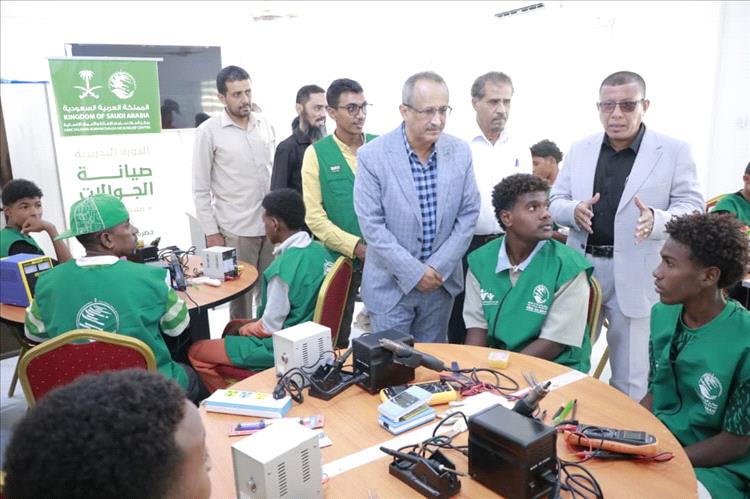 المكلا: بتمويل مركز الملك سلمان.. تدشين حزمة البرامج التدريبية للمستفيدات من مشروع “بداية”