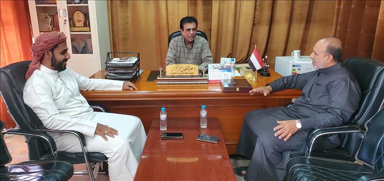 مدير عام مديرية القطن يلتقي إدارة مؤسسة أركان حضرموت للمقاولات