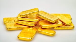 شركة Robex تُنجز صب الذهب الأولي في مشروع كينييرو بغينيا