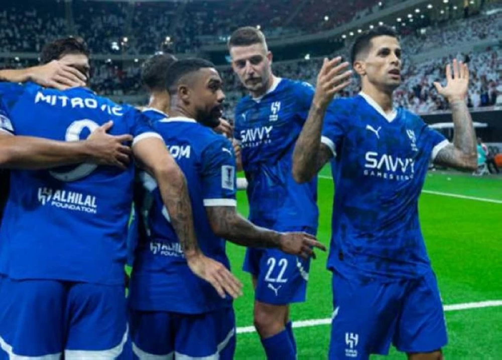 يُعد الظهير الأيمن للهلال، البرتغالي جواو كانسيلو، أحد أبرز الأسماء المطروحة على طاولة إنتر ميلان.