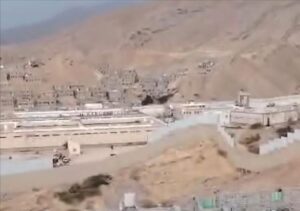 اخبار المناطق – تمرد في سجن المكلا وإطلاق نار تحذيري للسيطرة على الوضع