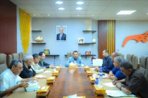 اخبار عدن – محافظ عدن يبرز ضرورة تعزيز الخدمات والتعامل الجاد مع مشكلة المياه والصرف الصحي
