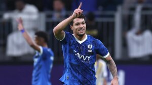 الهلال يتخذ قراره النهائي بشأن انيوزقال ليوناردو إلى نابولي