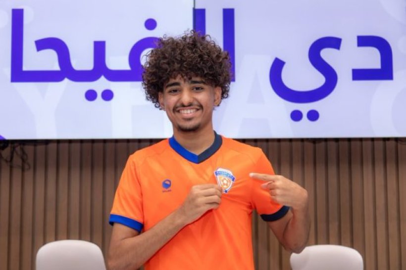 الهلال يخطف موهبة الفيحاء مبكرًا