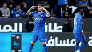 الهلال يستمر في التألق.. الموج الأزرق يسحر نيوم بأداء روبين نيفيز | كووورة