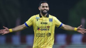 الهلال ينجح في إتمام صفقة سلطان مندش واللمسات النهائية بين الناديين.