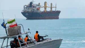 برميل البارود: كيف تؤثر النزاعات بين طهران وواشنطن على تشكيل مستقبل الطاقة العالمي؟ – شاشوف