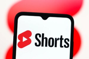 يوتيوب سيتيح قريبًا للمبدعين إنشاء مقاطع قصيرة باستخدام مشابهتهم الشخصية عبر الذكاء الاصطناعي