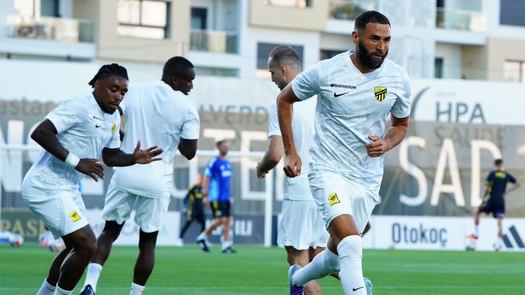 أخبار الاتحاد اليوم | موقف بيرجفاين أمام السد .. و"بنزيما لم يكن لينتقل للهلال بوجود هذا الشخص"!