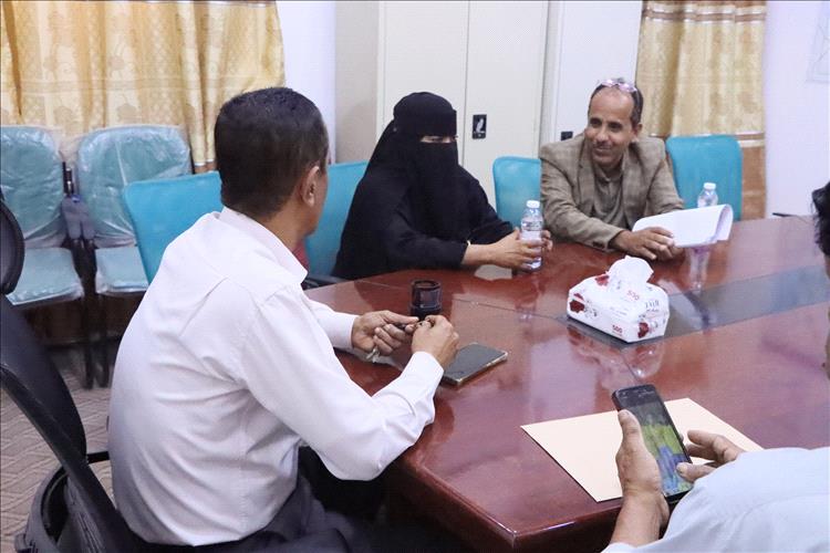 العمودي يلتقي بلجنة وزارة الصحة لتقييم عمل الأطباء والكادر الأجنبي بالمستشفيات الحكومية