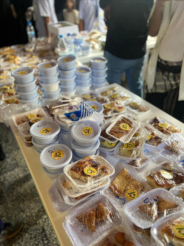 جمعية مكافحة اورام الاطفال تقيم طبقا خيريا وحفلا فنيا لدعم اطفال السرطان بعدن