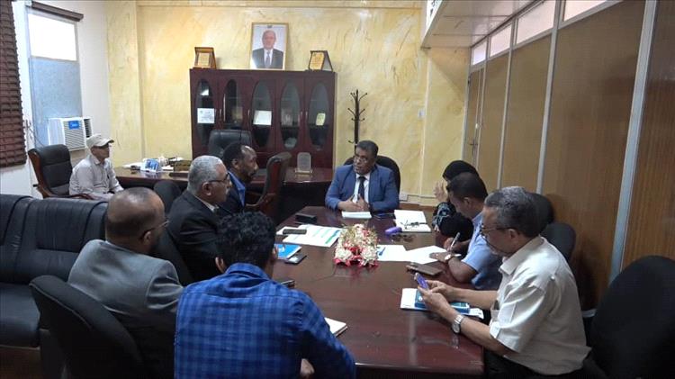 شاذلي يبحث مع ممثل برنامج الأغذية العالمي في عدن تعزيز التعاون والتنسيق المشترك